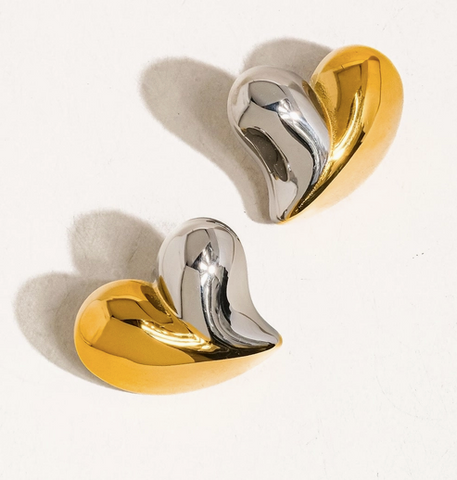 Atrial Two-Tone Heart Studs